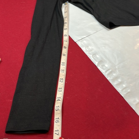 CROP TOP shirts LOT OF TWO WHITE sweetheart neck ribbed black Long sleeves Small - Picture 6 of 13